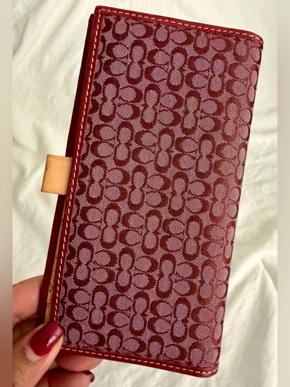 👑✅PRICE FIRM✅ COACH burgundy check book cover and mini picture frame key fob set - Picture 10 of 17